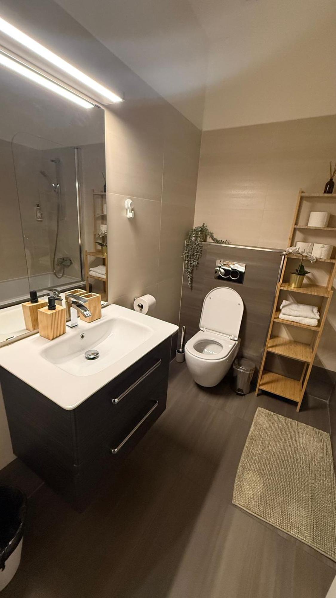 Luxury Modern Designed Oldtown Apartment Prága Kültér fotó
