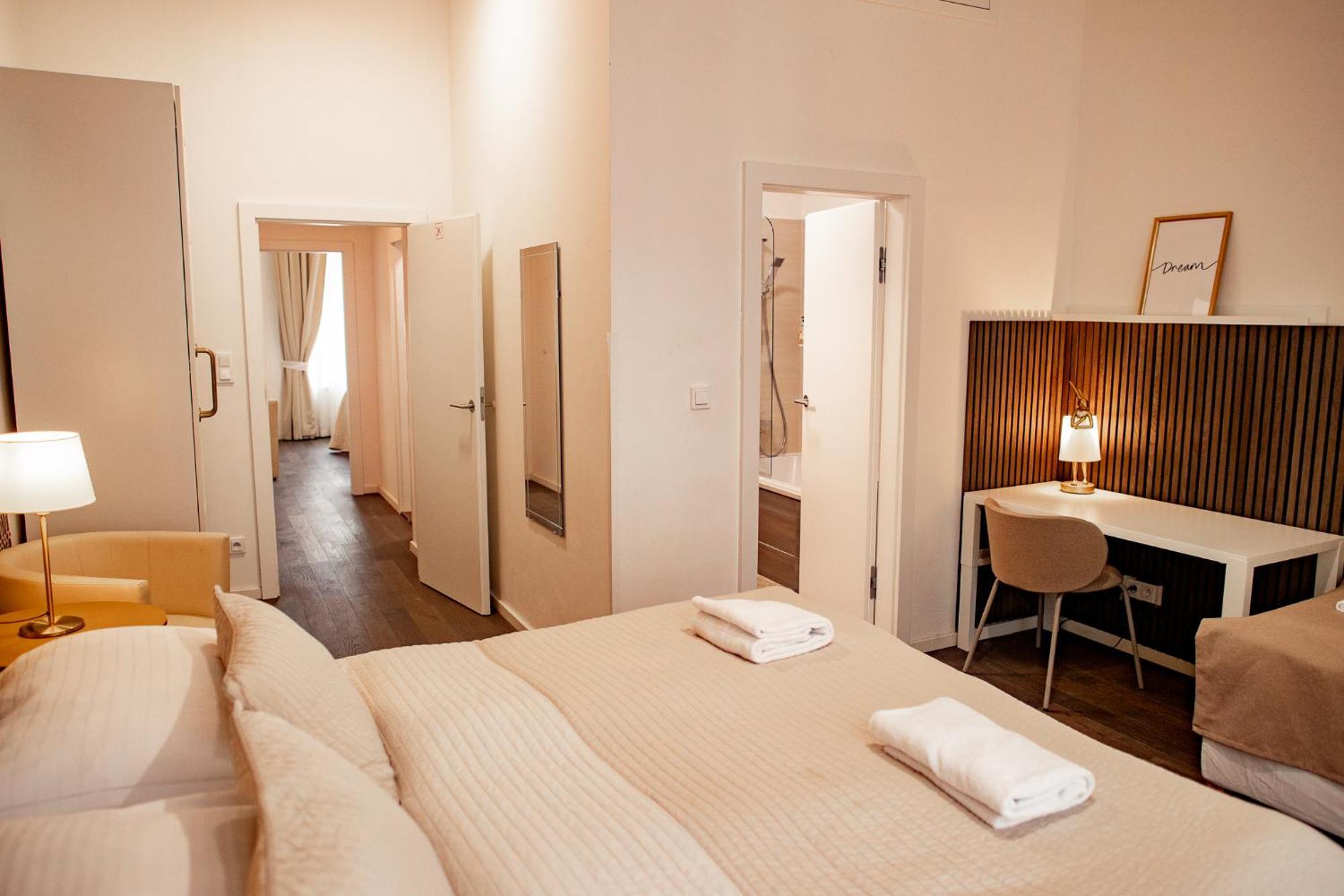 Luxury Modern Designed Oldtown Apartment Prága Kültér fotó