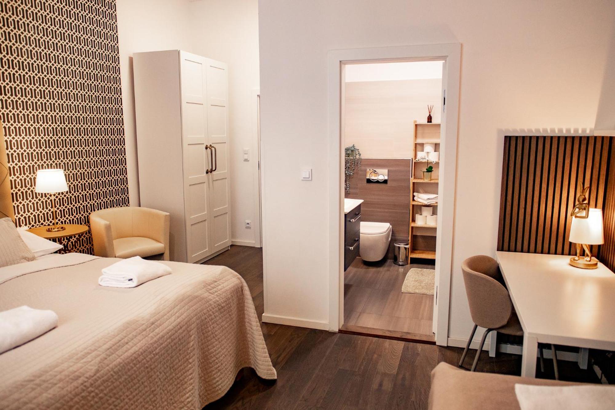 Luxury Modern Designed Oldtown Apartment Prága Kültér fotó