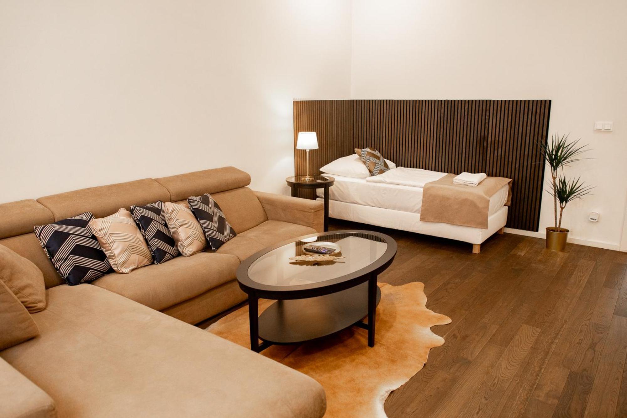 Luxury Modern Designed Oldtown Apartment Prága Kültér fotó