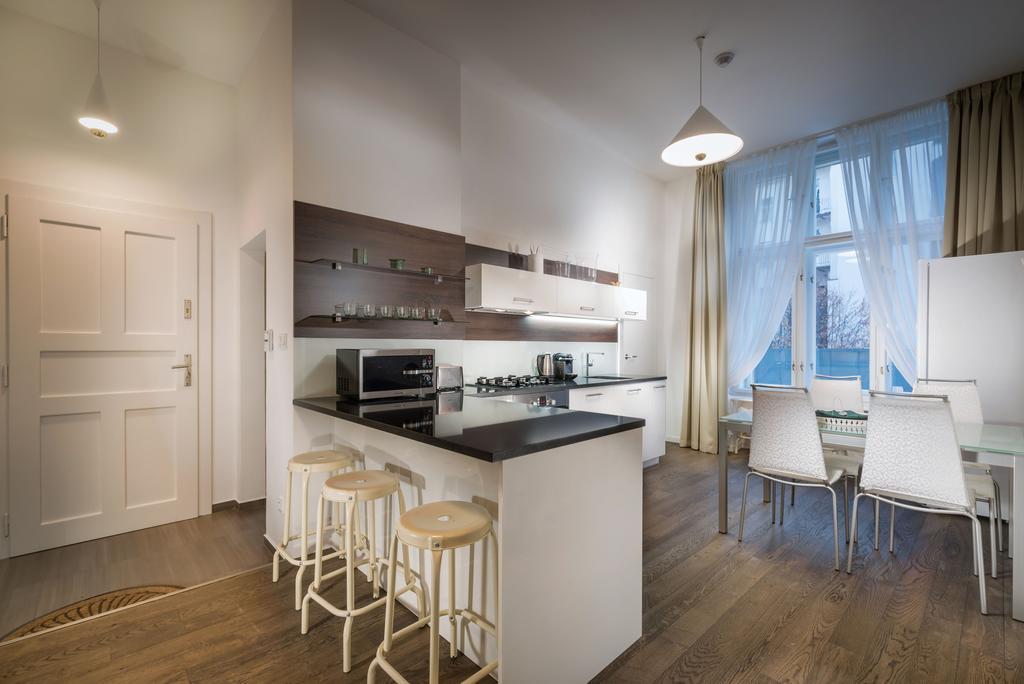 Luxury Modern Designed Oldtown Apartment Prága Kültér fotó