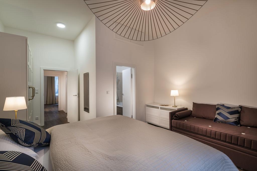 Luxury Modern Designed Oldtown Apartment Prága Kültér fotó