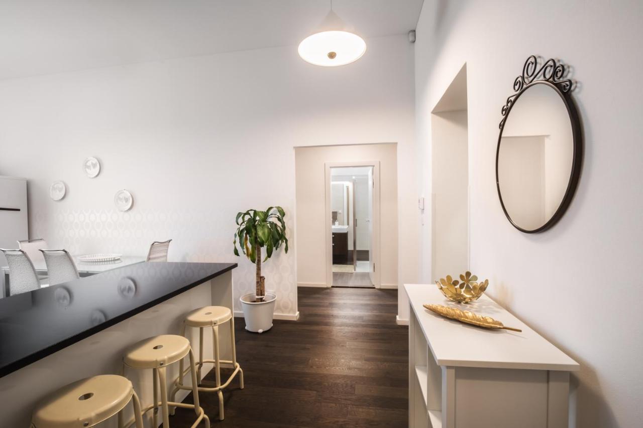 Luxury Modern Designed Oldtown Apartment Prága Kültér fotó